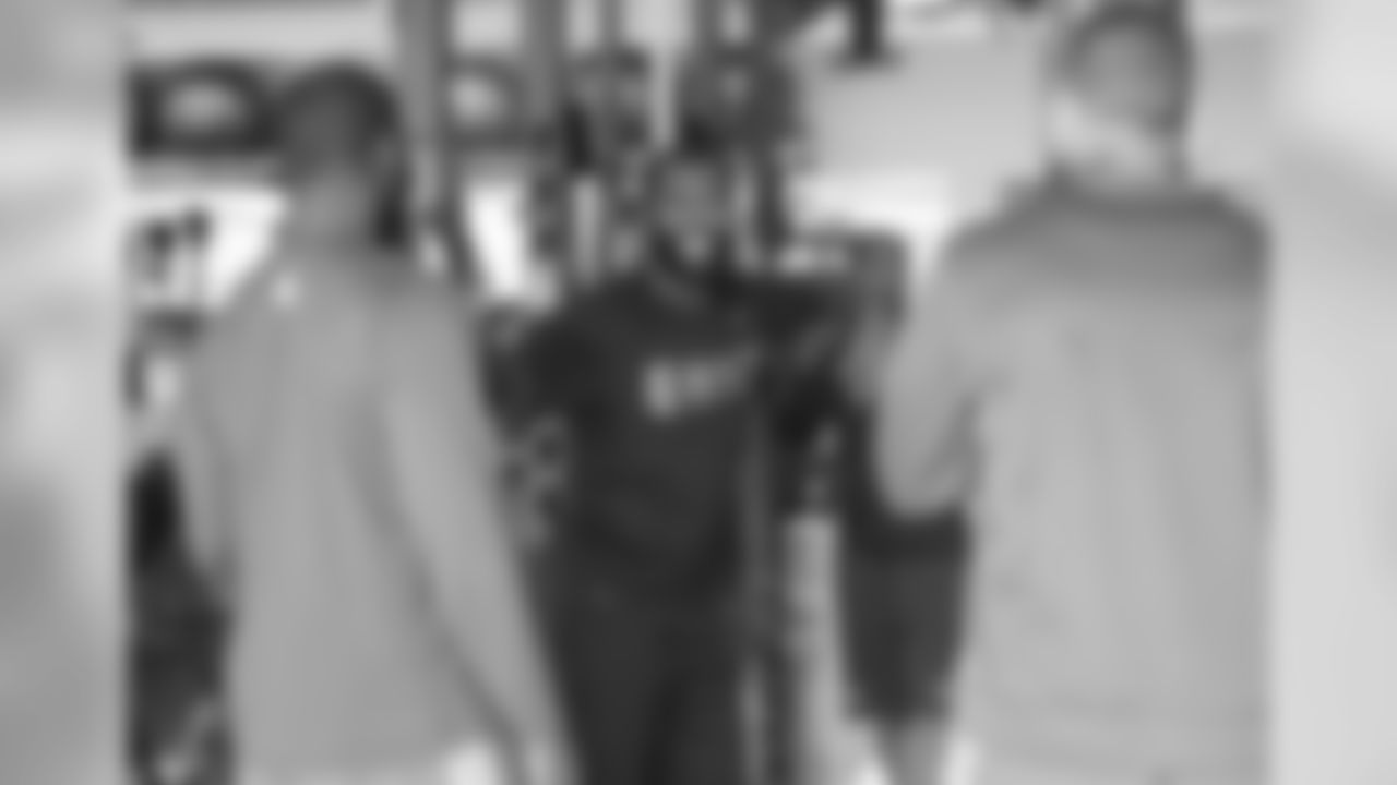 CB Darrelle Revis