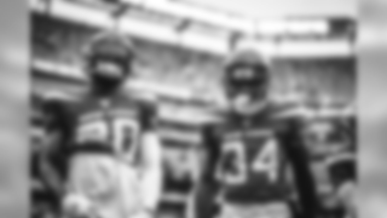 E_SNY_2206