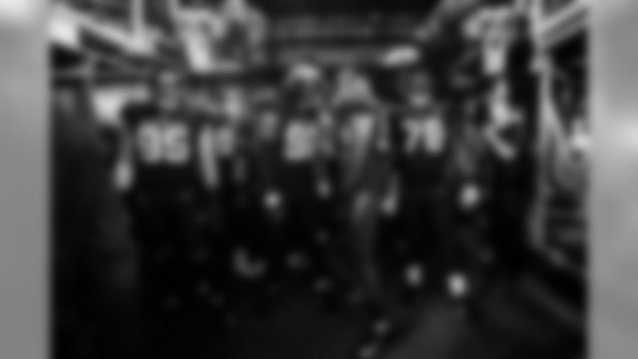 E_SNY_0169