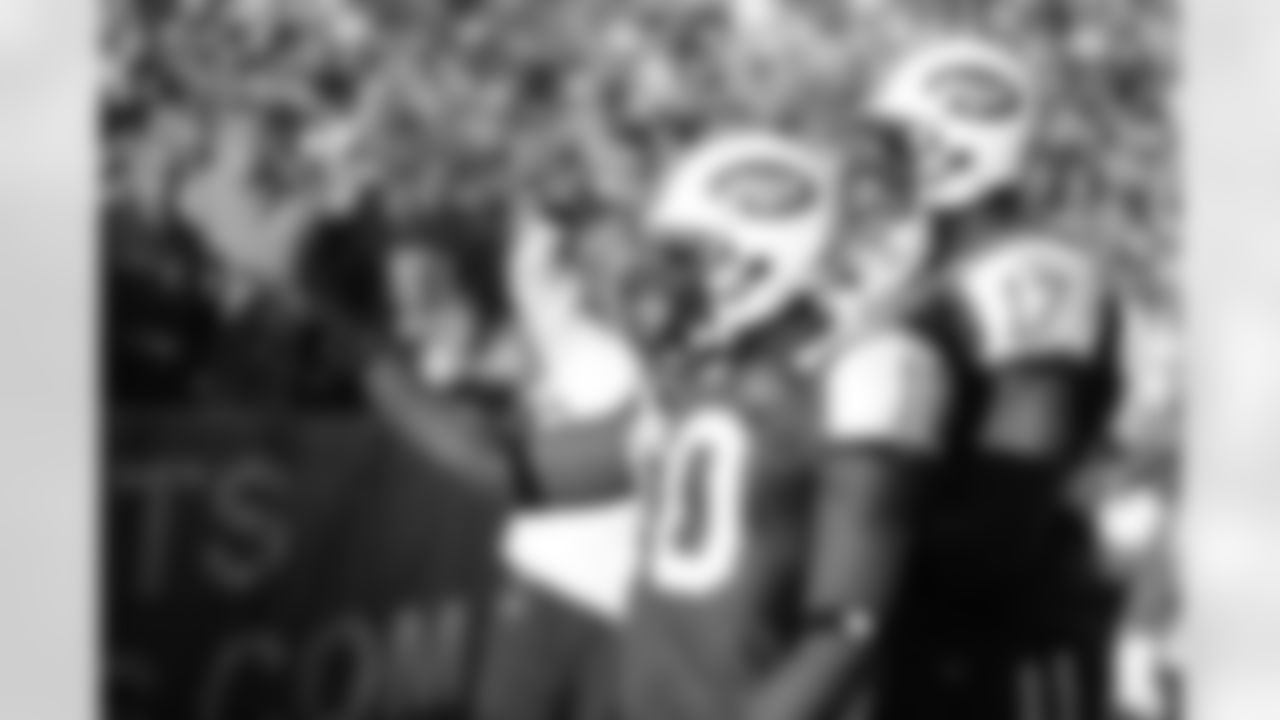 2011 Regular Season Week 9 Jets at Bills Game Photos