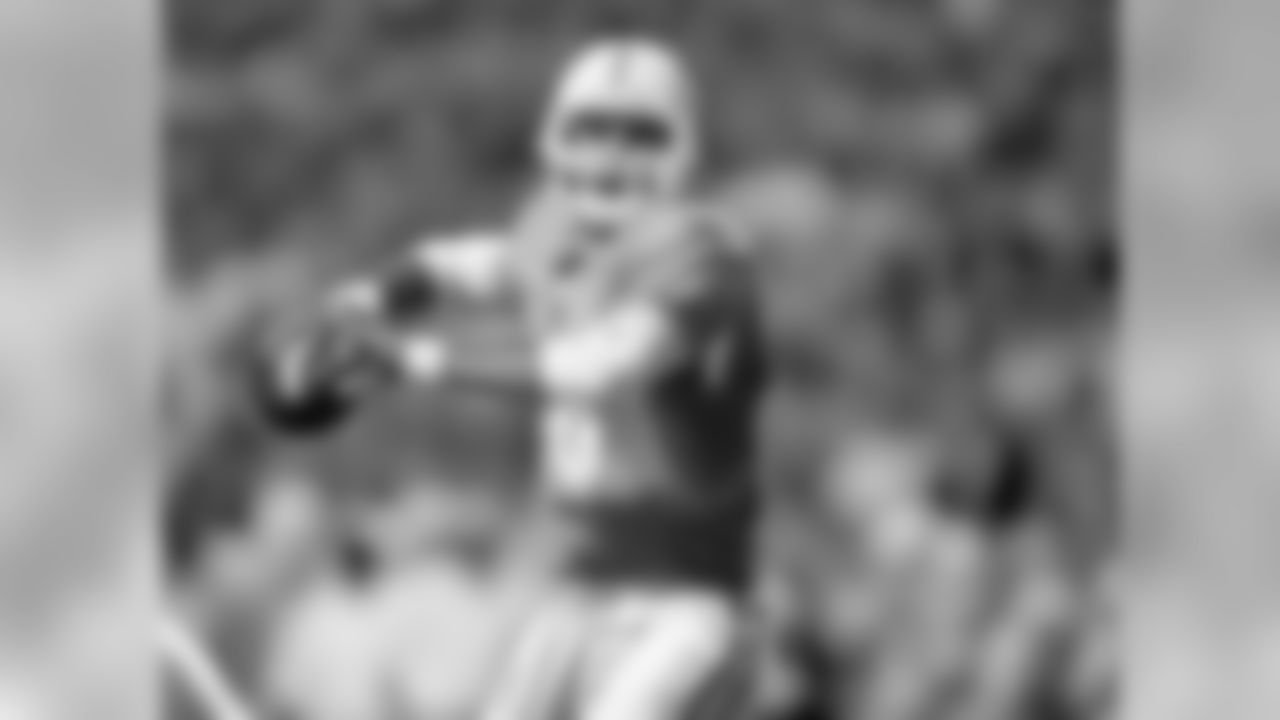 QB Erik Ainge