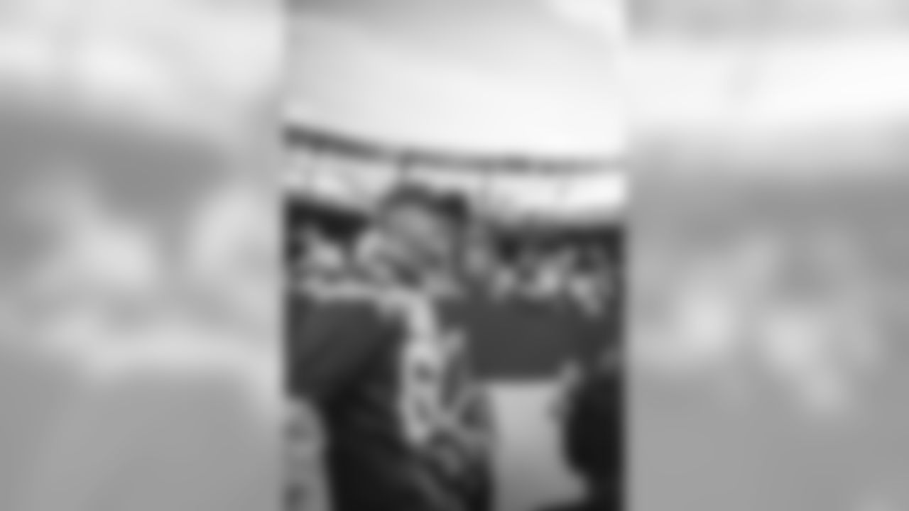 E_SNY_8110