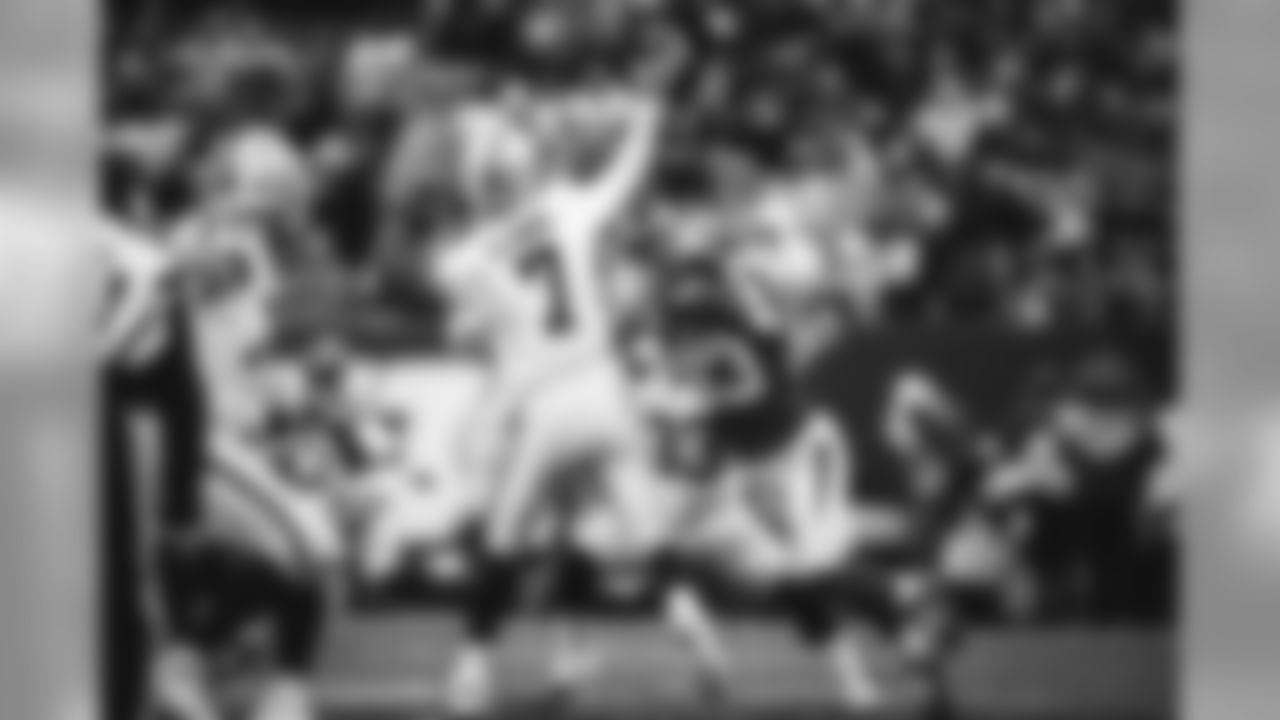 E_SNY3_2226