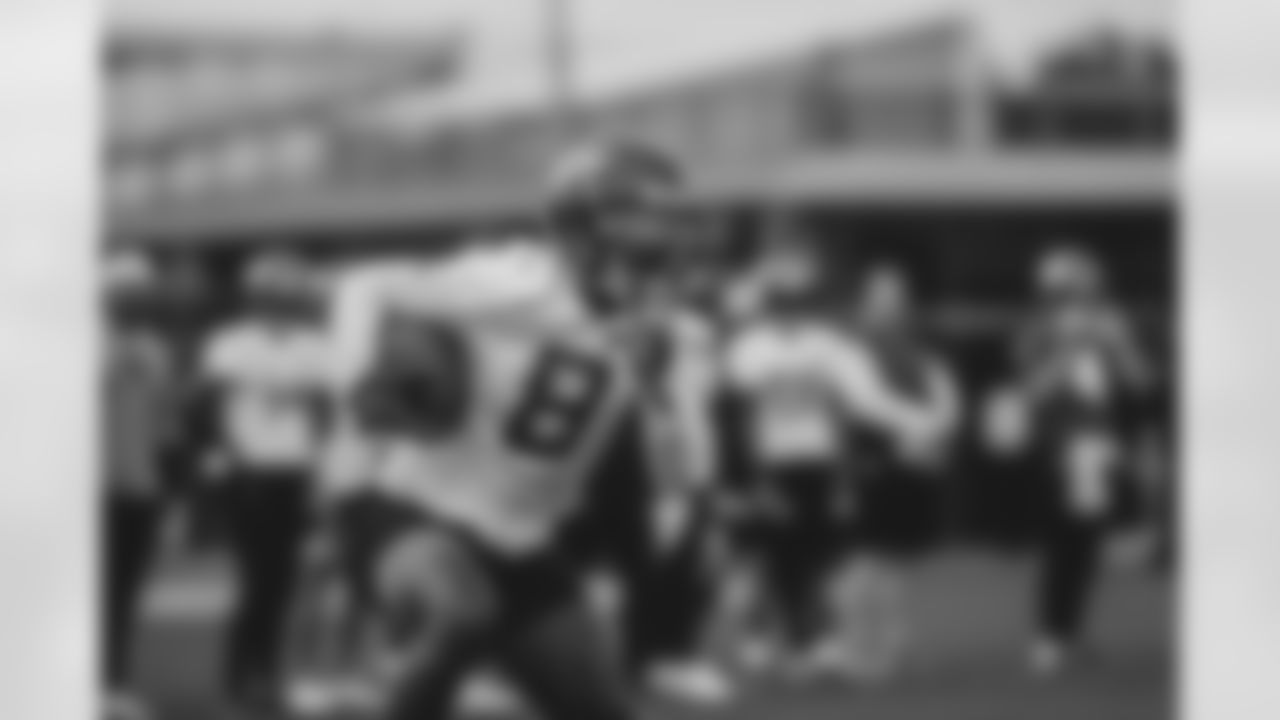WR Elijah Moore