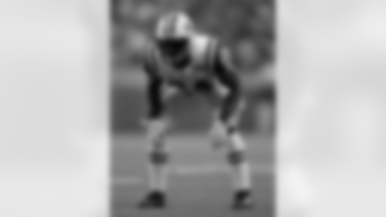 Darrelle Revis Photos