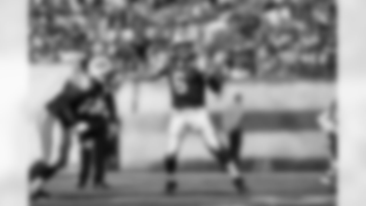 2010 Week 8 Jets vs Packers Game Photos