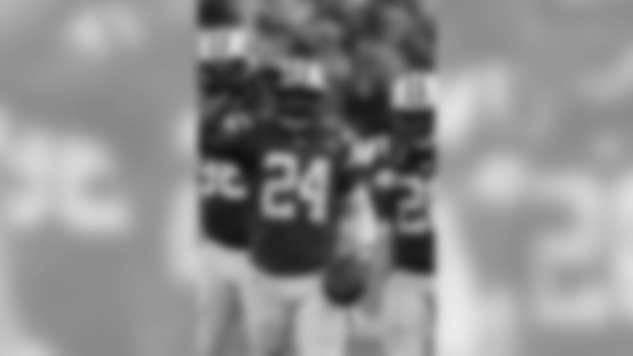 Revis INT 122715-Al Pereira (8)