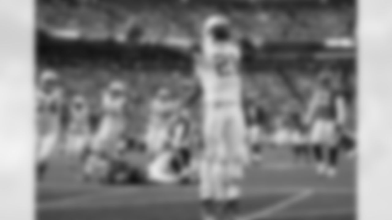 2010 Week 6 Jets at Broncos Game Photos