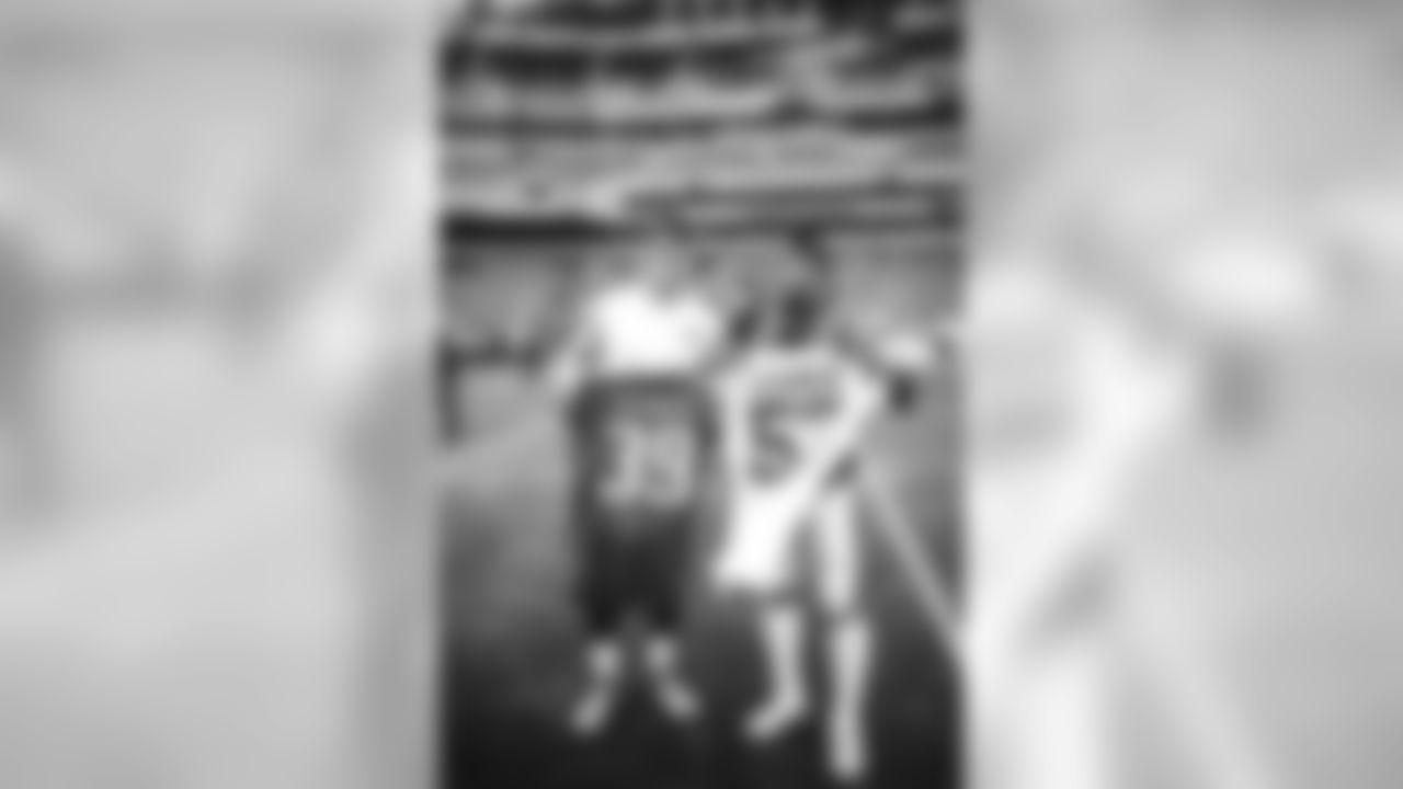 E_SNY_7637