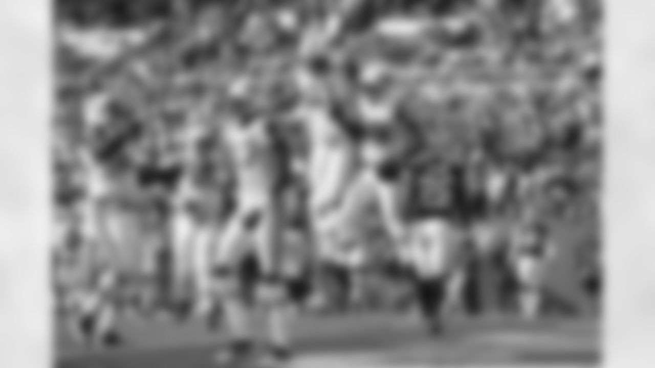 2010 Week 10 Jets vs Browns Game Photos