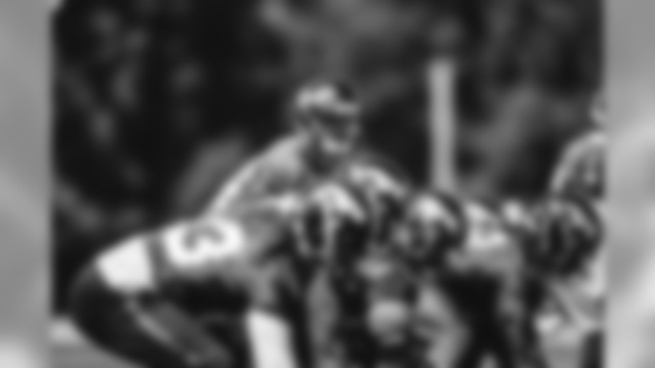 E_SNY_8317