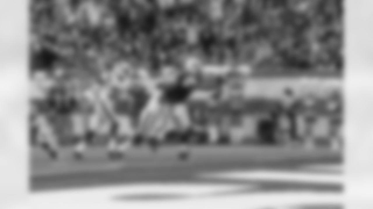 2011 Regular Season Week 12 Jets vs Bills Game Photos