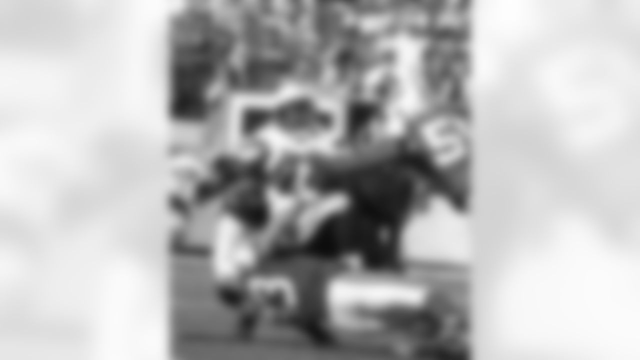 2011 Regular Season Week 7 Jets vs. Chargers Game Photos