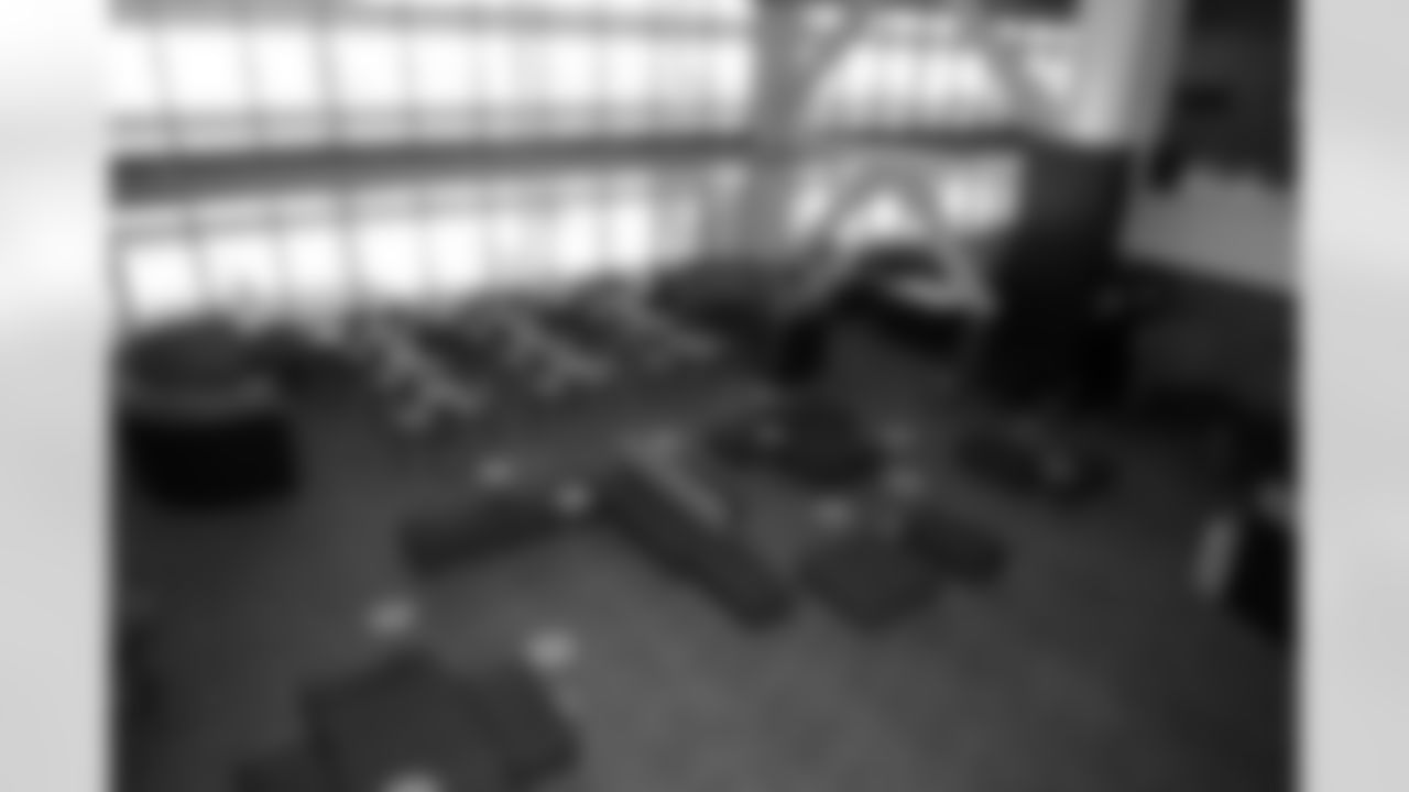 The Lounge in the Mezzanine Level Chase & Lexus Club