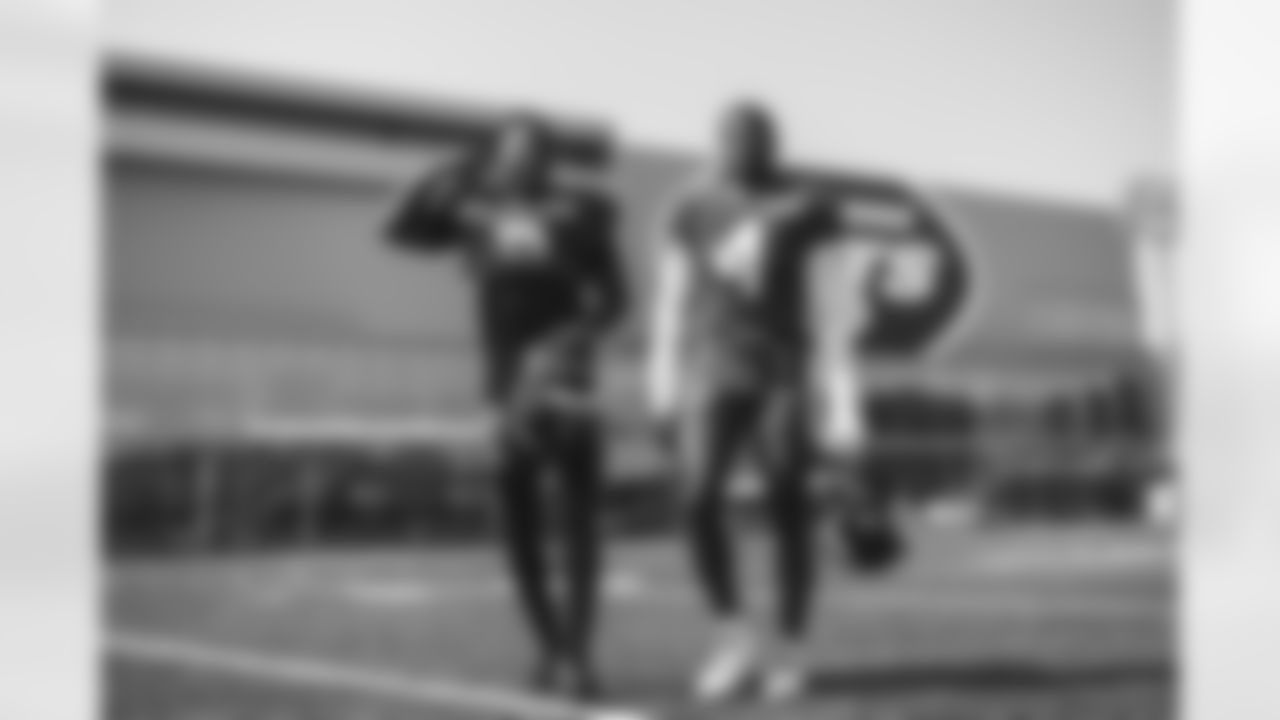 E_JB2_2725