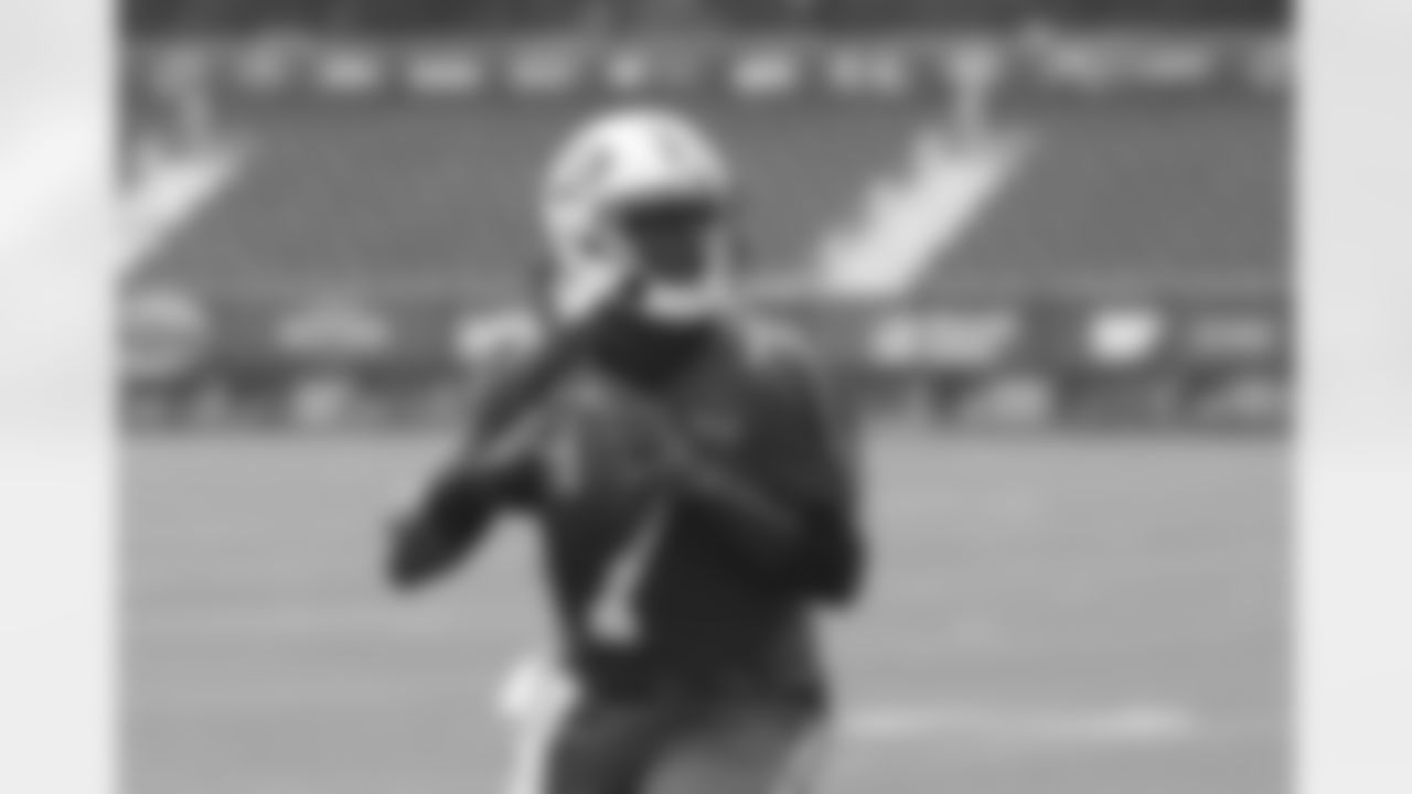 QB Geno Smith