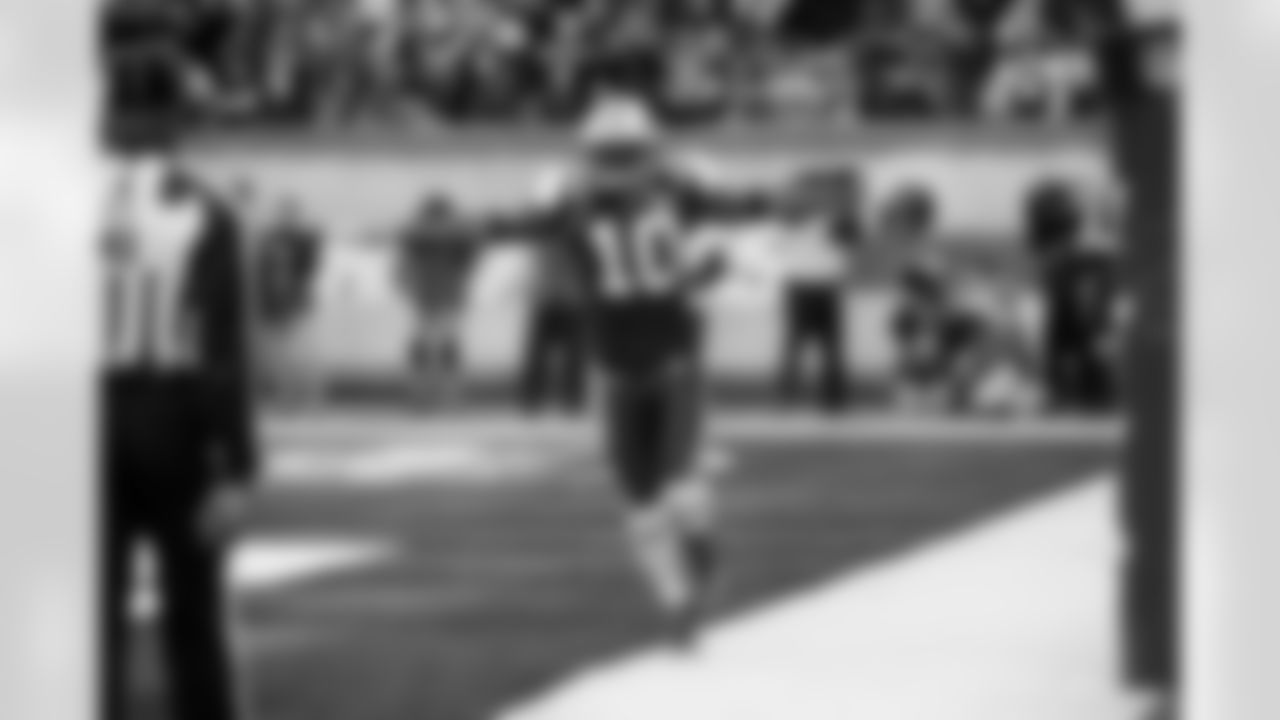2010 Week 17 Jets vs Bills Game Photos