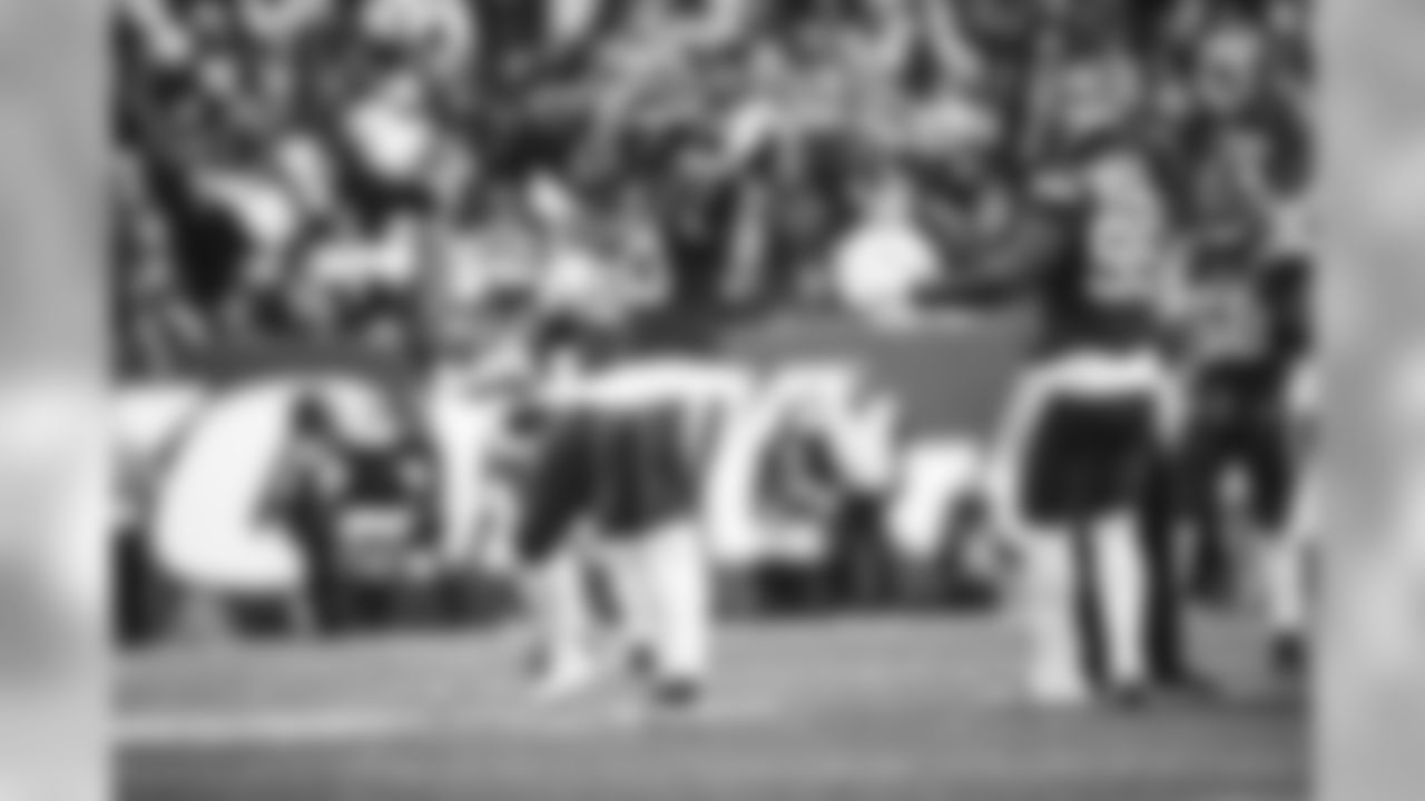 E_SNY_7634
