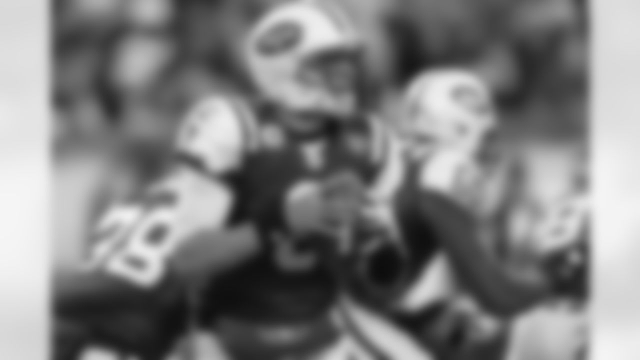 2011 Regular Season Week 14 Jets vs. Chiefs Game Photos