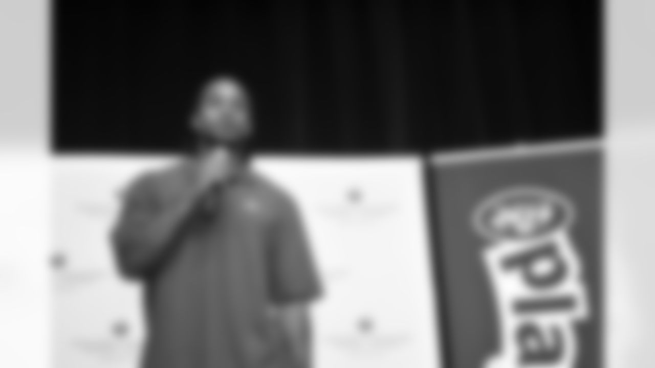 NFL Play 60 Challenge: Wilson and Dixon Inspire Local Kids