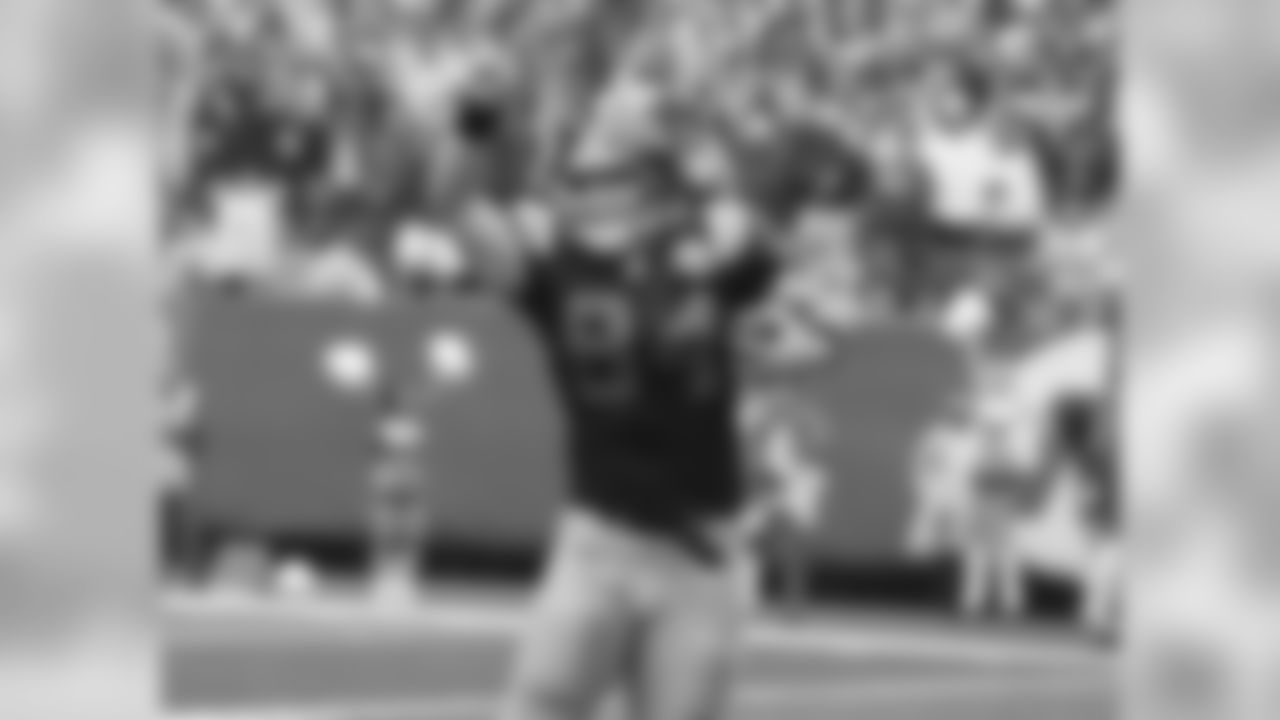 2009 Week 3 - Jets vs Titans Photos