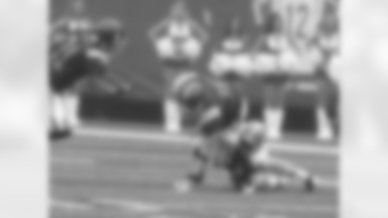 2009 Week 3 - Jets vs Titans Photos