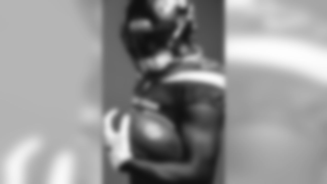 E_SNY_1758