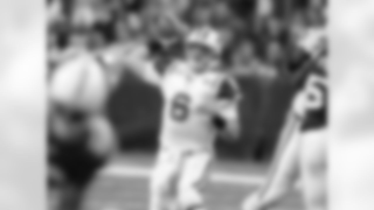 2009 Week 16 Jets At Colts Photos