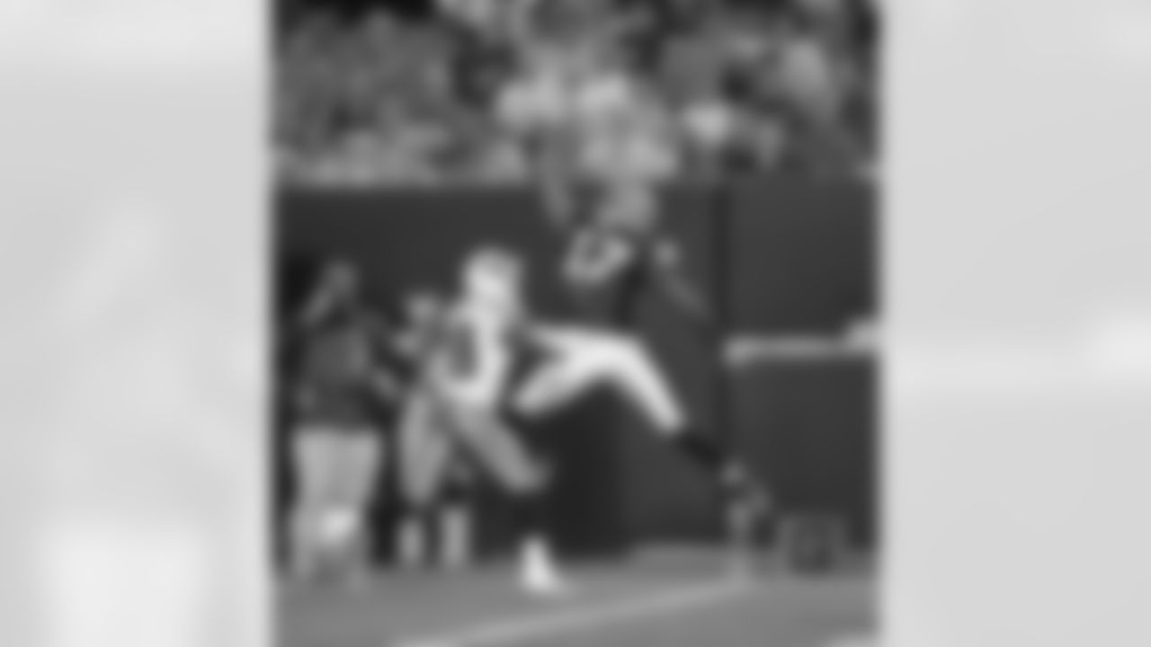 WR Braylon Edwards Photos