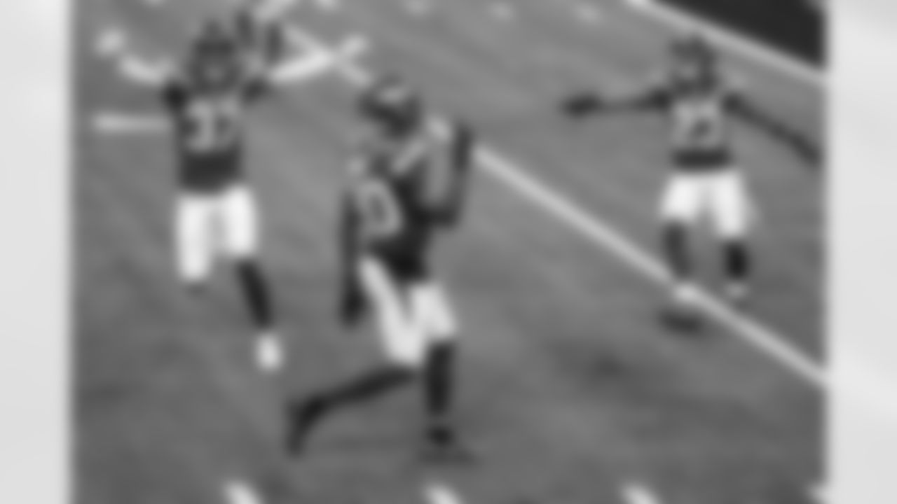 E_20201220BL_NYJ_LAR_BBL25255