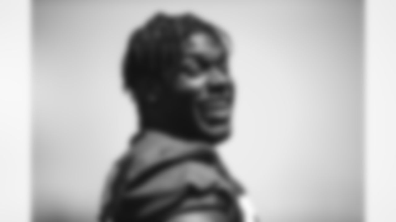 Carl Lawson