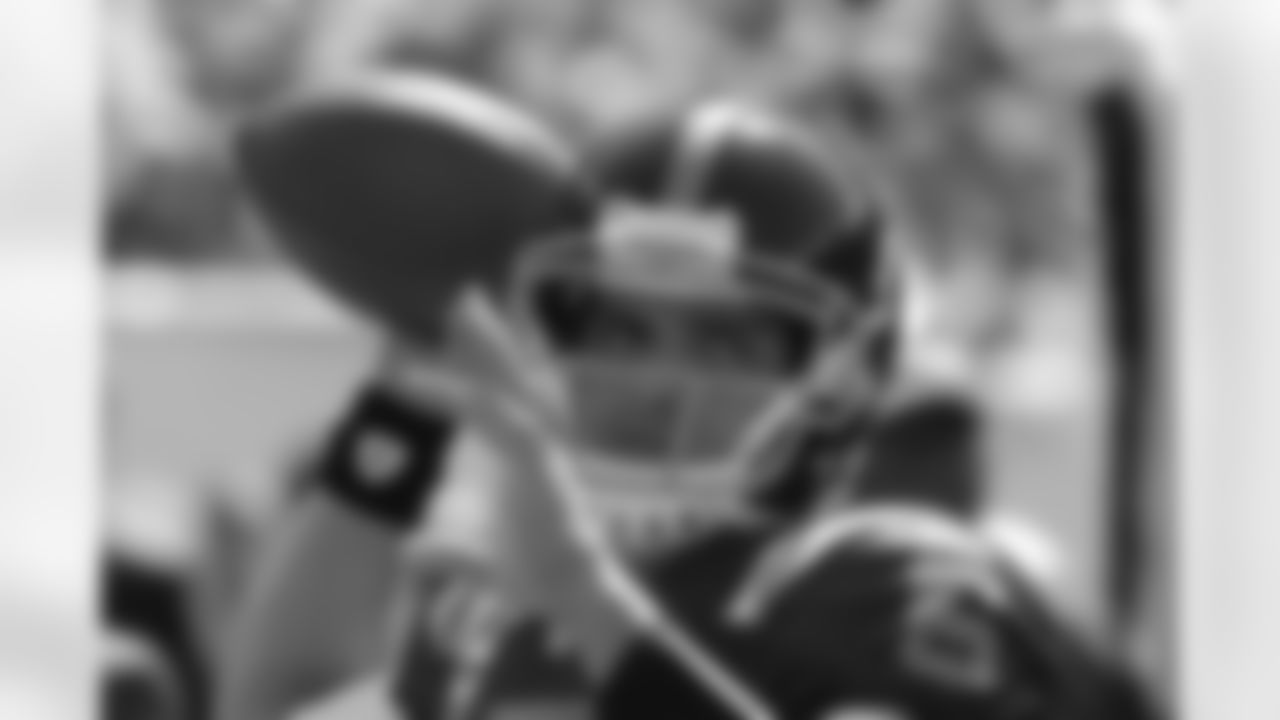 2011 Regular Season Week 2 Jets vs Jaguars Game Photos