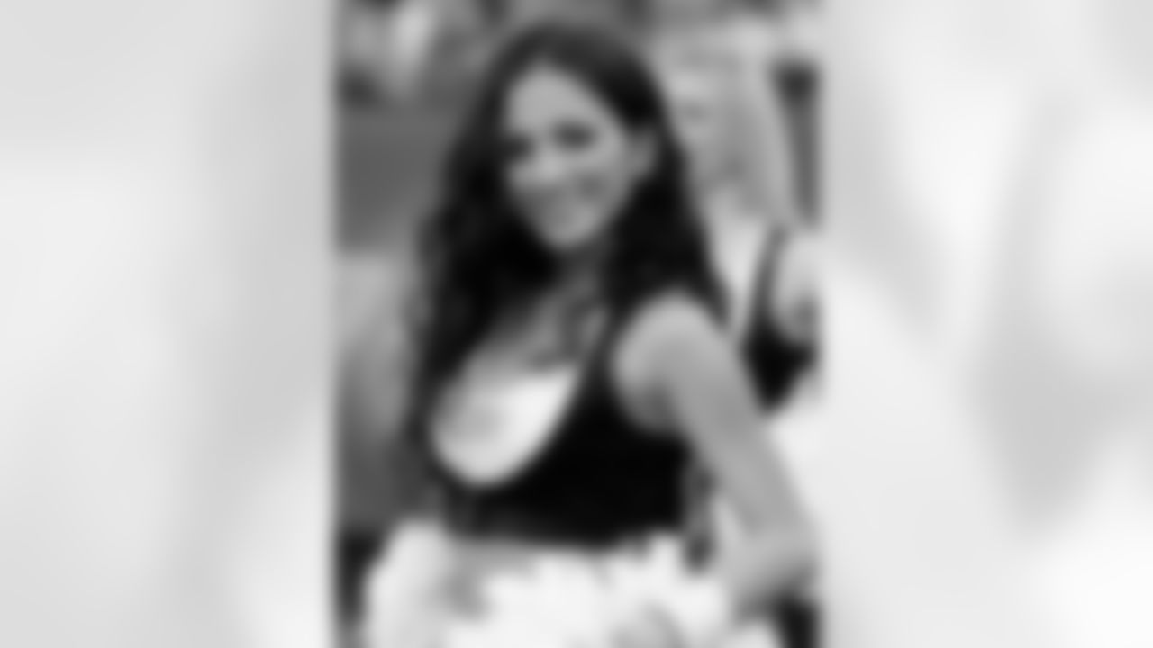 Jessica M. 2009 Flight Crew Member Photos
