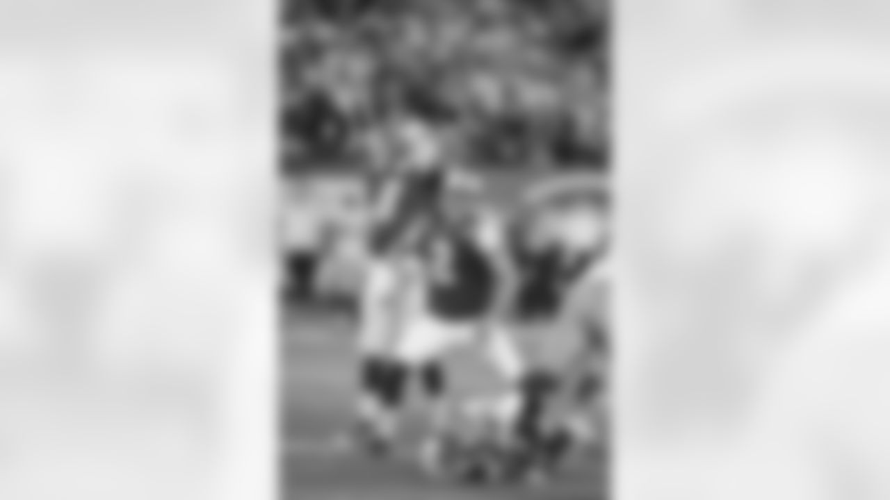 Nick Folk Photos