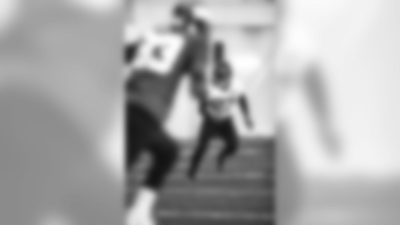 E_SNY_3938