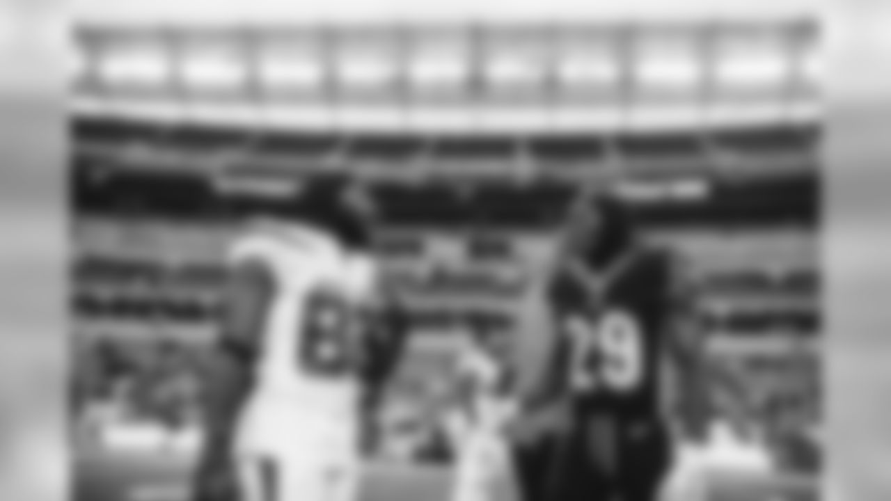 E_SNY_4737