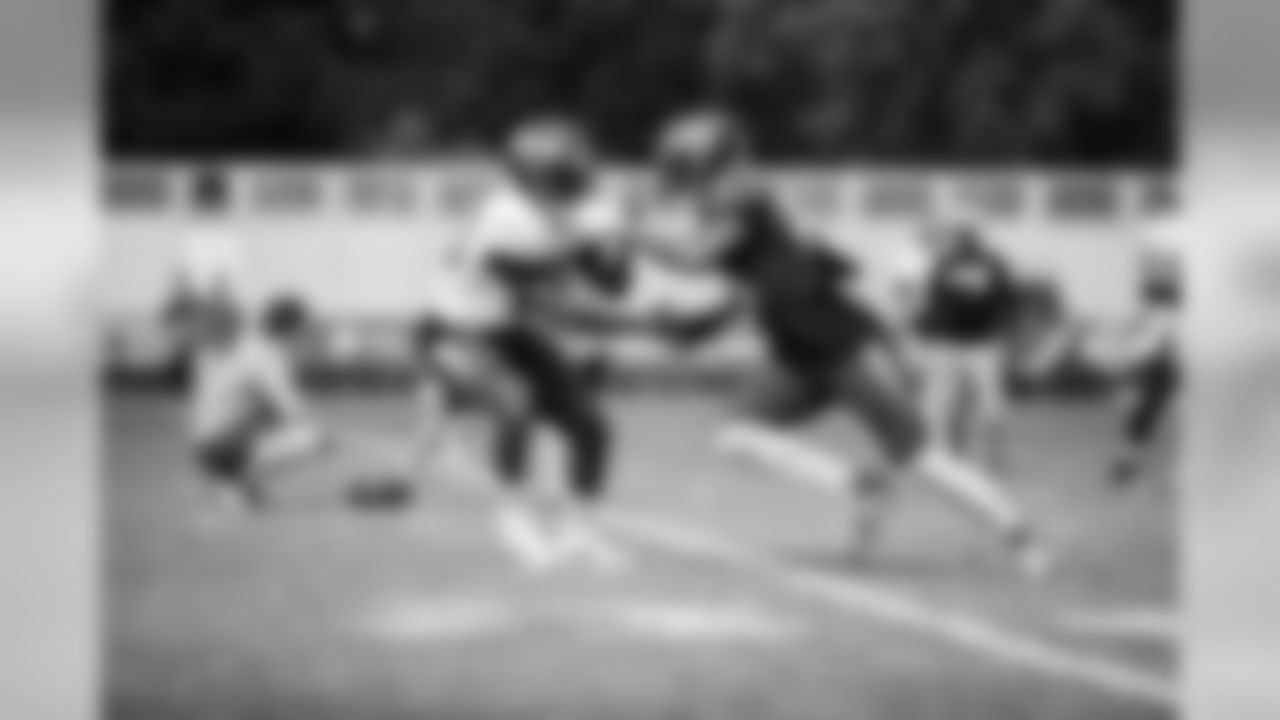 E_SNY_2913