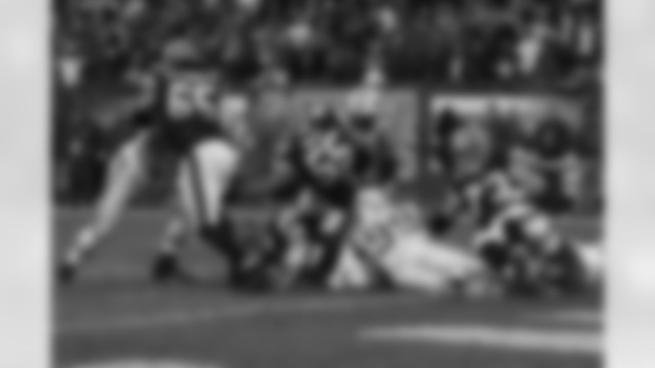 2010 Week 10 Jets vs Browns Game Photos