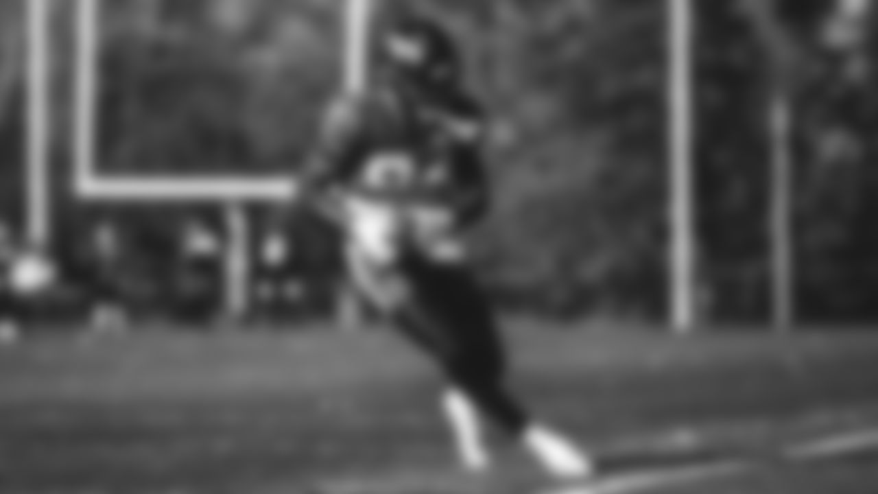 E_SNY_3734