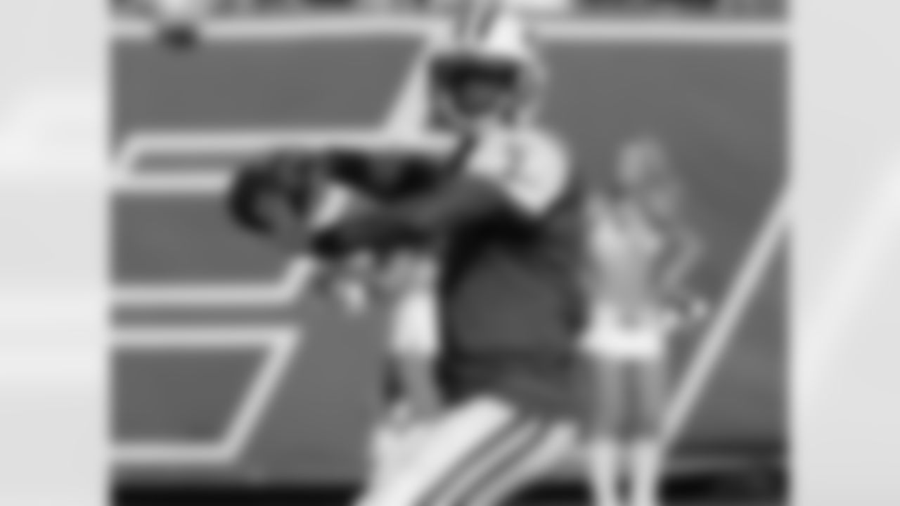 QB Geno Smith currently has seven turnovers in the first four games of 2014, which is something that has led to the team's 1-3 start. Geno said the offense called an offensive players' only meeting for the team to clear the air. Against the Chargers, Geno said he knows he cannot turn the ball over: "Ultimately it's about winning and making winning plays. Not turning the ball over is obviously something that's going to help us win so it's definitely something that we need to do and I need to do this week."