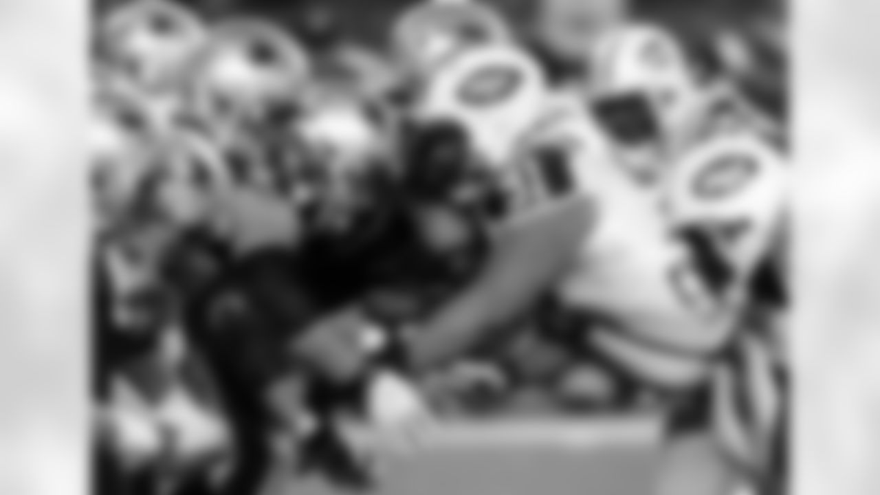 2010 Week 13 Jets vs Patriots Game Photos