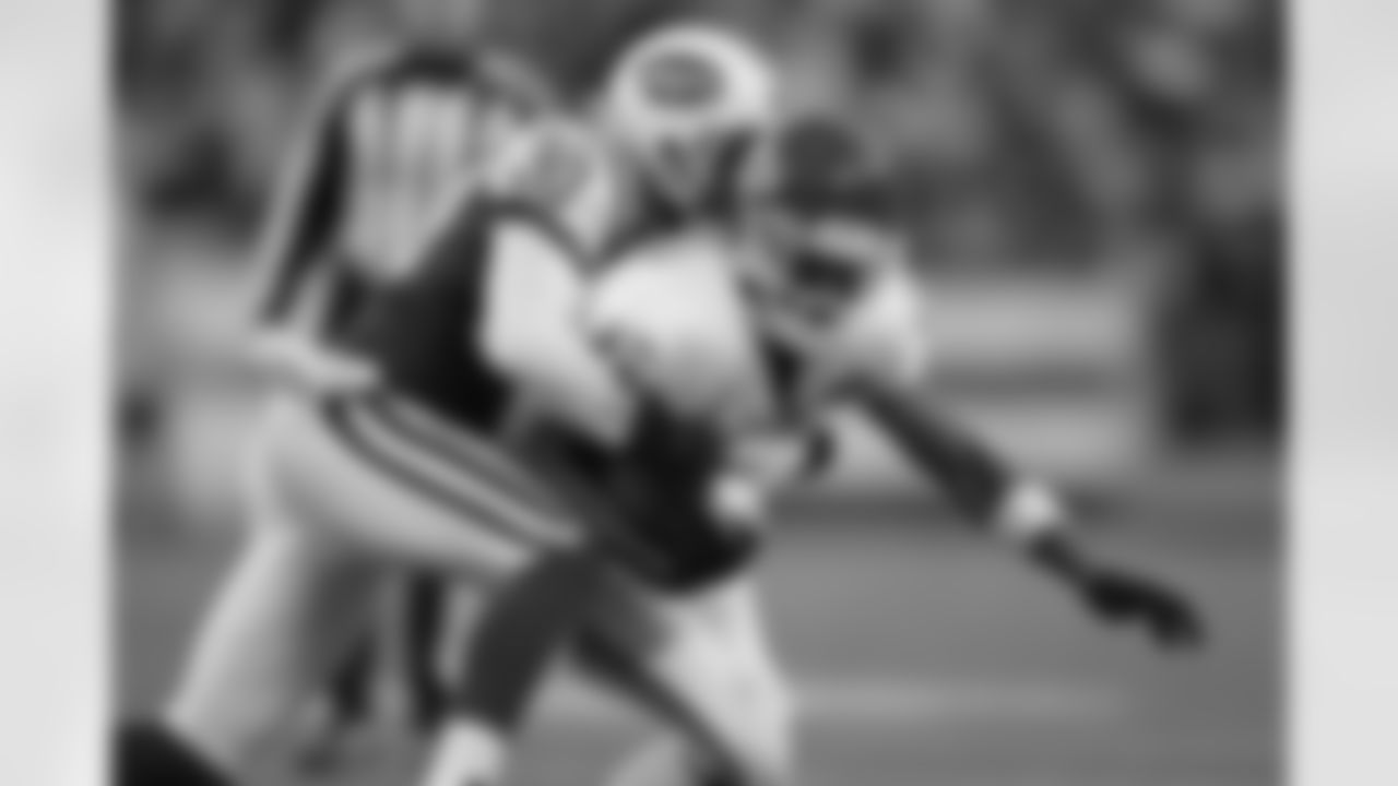 2011 Regular Season Week 14 Jets vs. Chiefs Game Photos