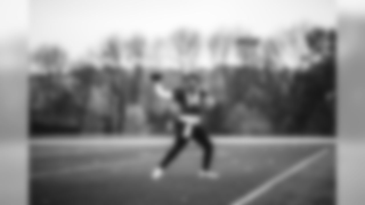 E_SNY_2933