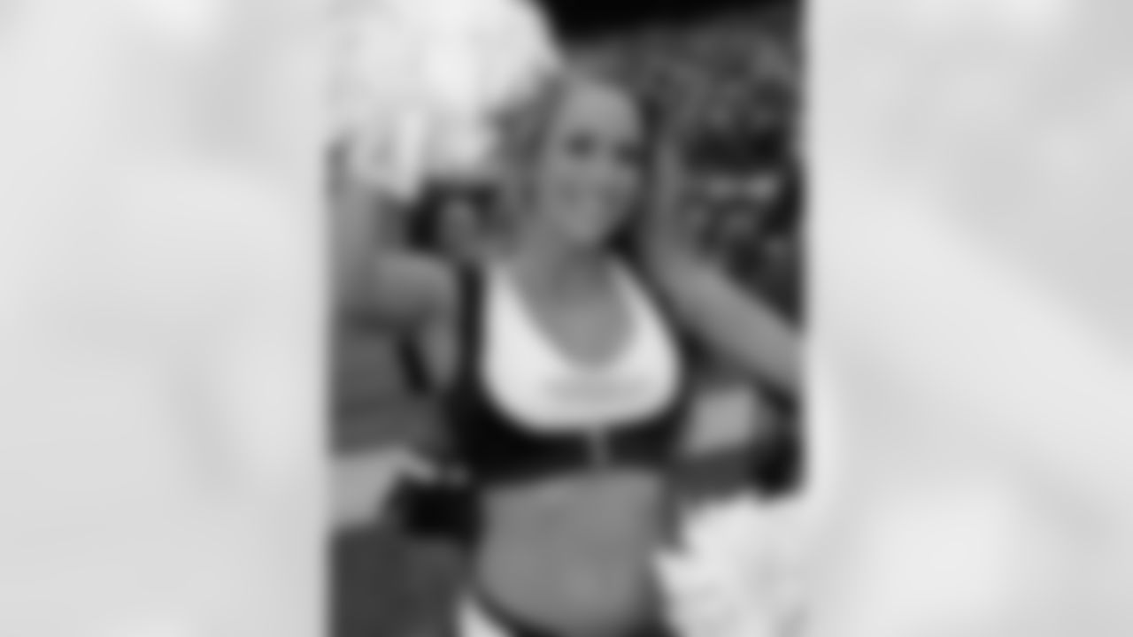 Amanda C. 2009 Flight Crew Member Photos