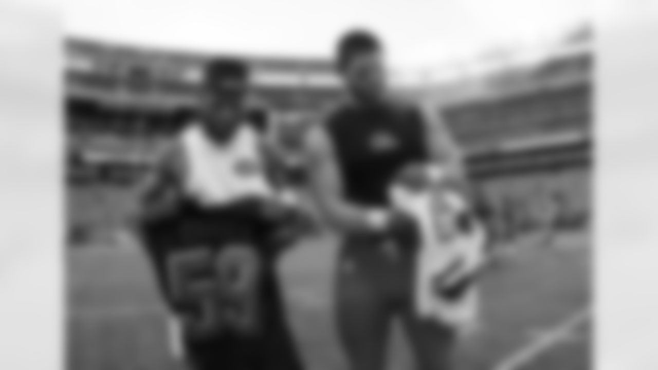 WR Jeremy Kerley & OAK LB Tank Carder