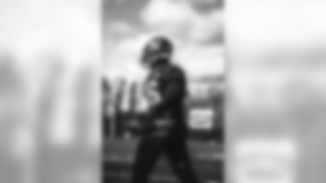 E_SNY_6949