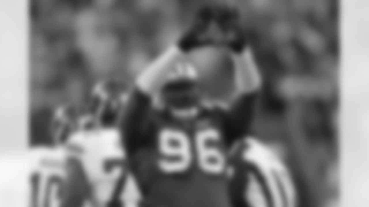 Muhammad Wilkerson Photos