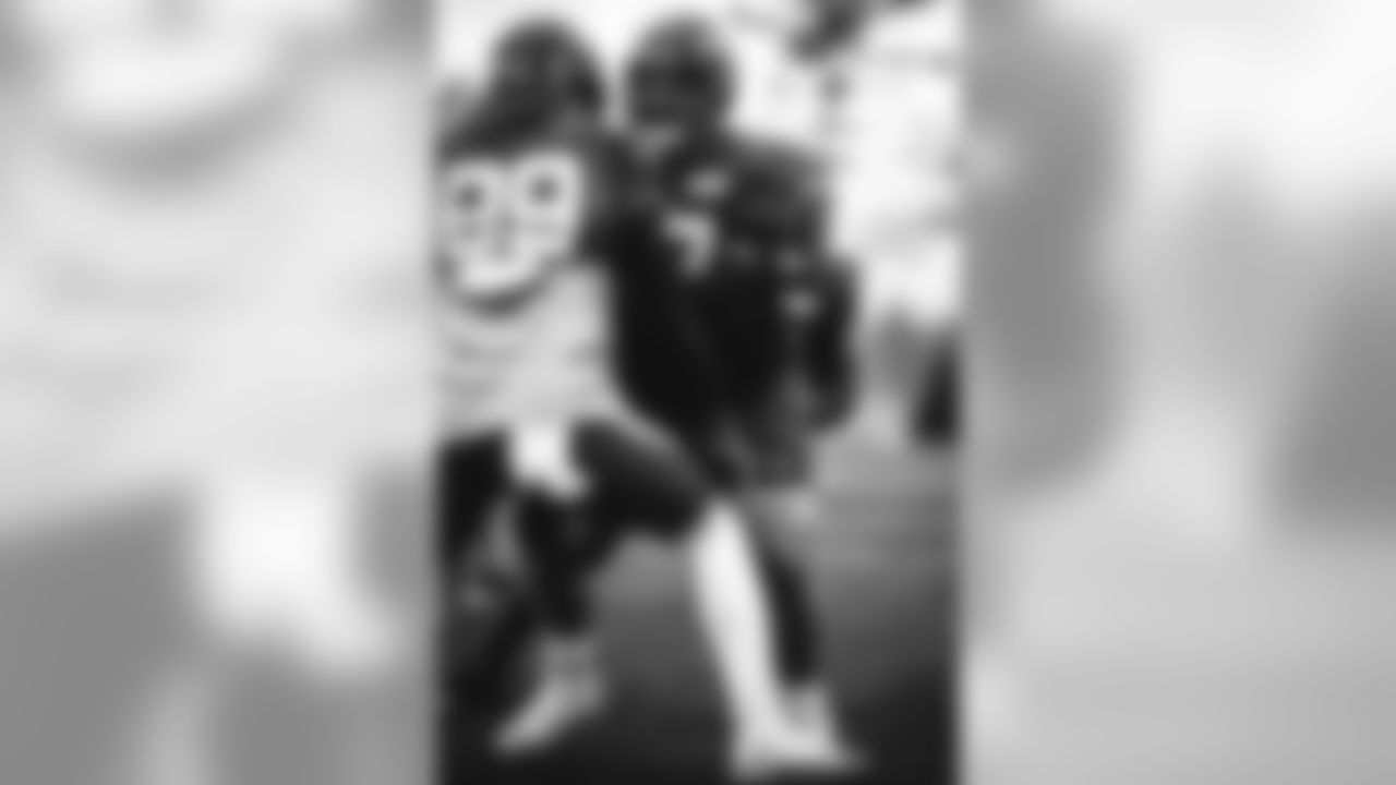 E_SNY_3199