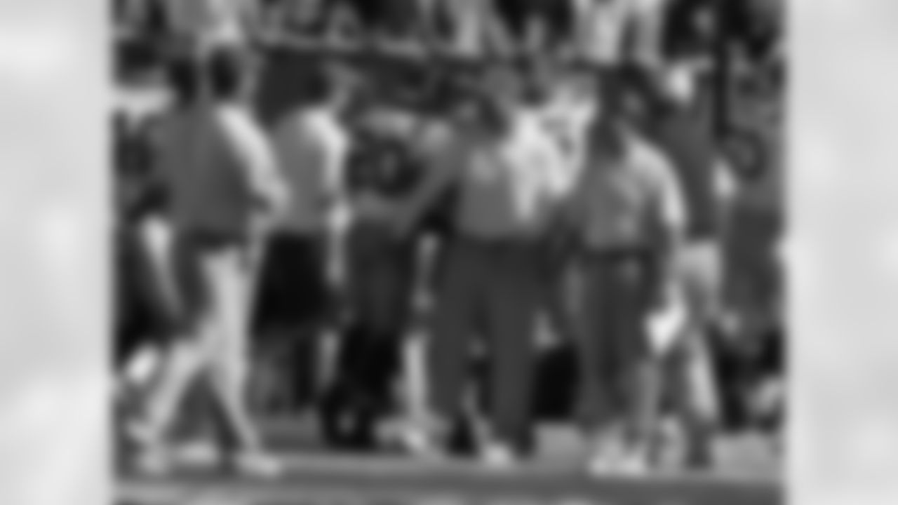 2009 Week 7 - Jets at Raiders Photos
