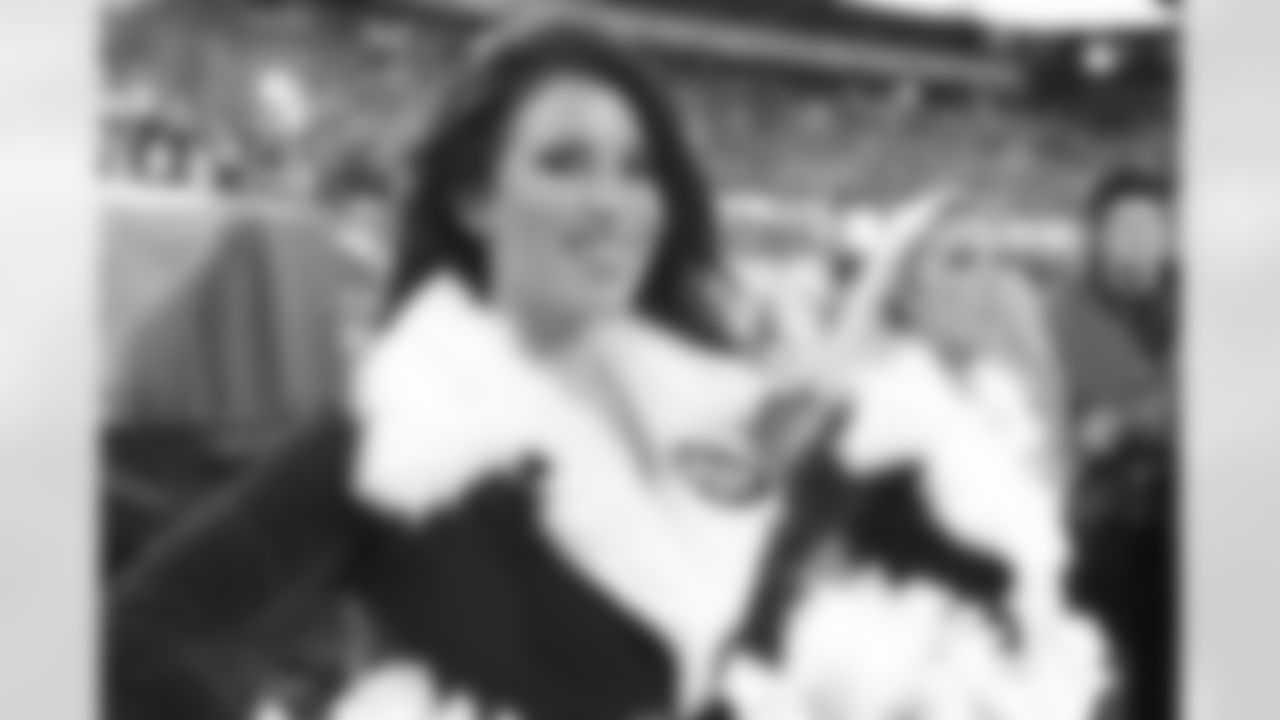 2010 Week 14 Jets vs Dolphins Flight Crew Photos